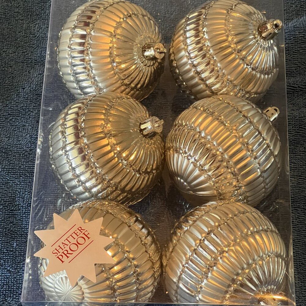 christmas ornaments